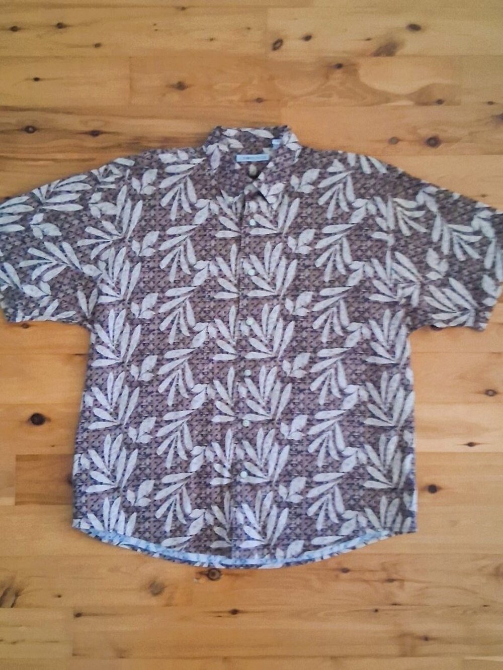Tropical print short sleeve men's button down shirt